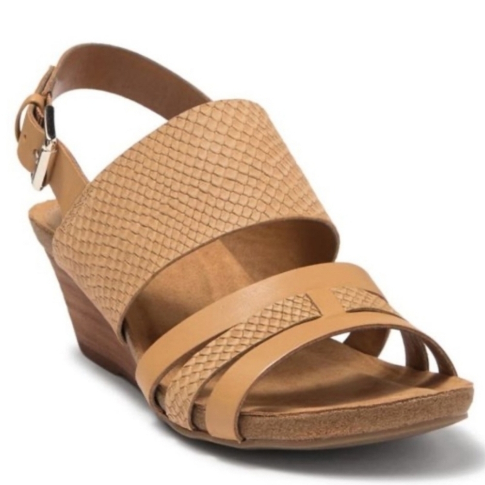 NEW Sofft Velora Snakeskin Embossed Sandal Brown